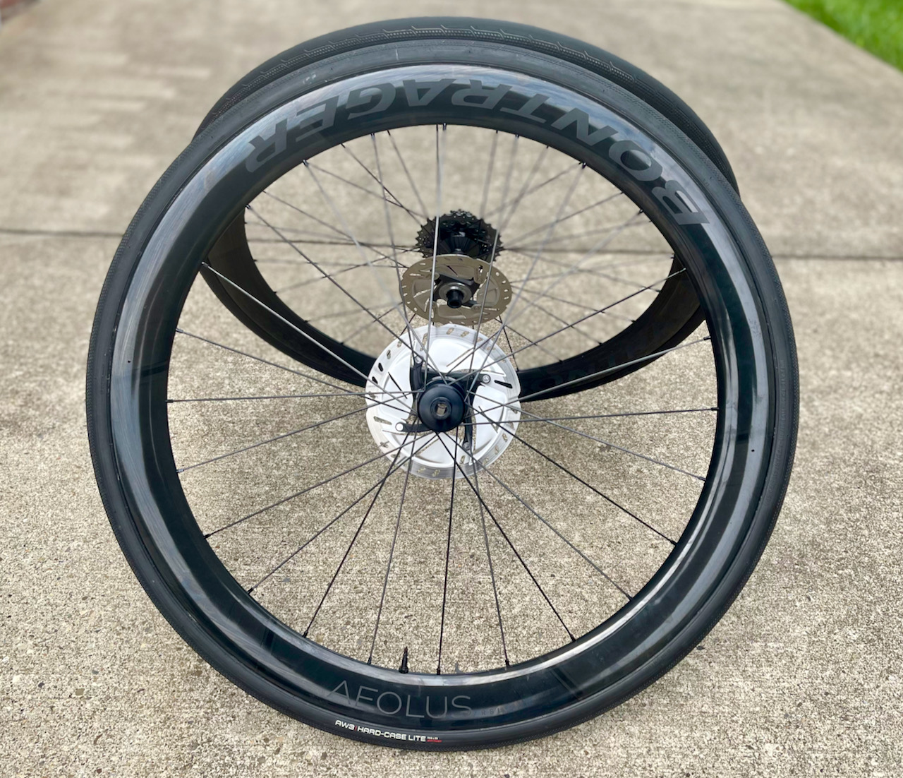 Bontrager Aeolus RSL 62: Trek's In-House Aero Wheel