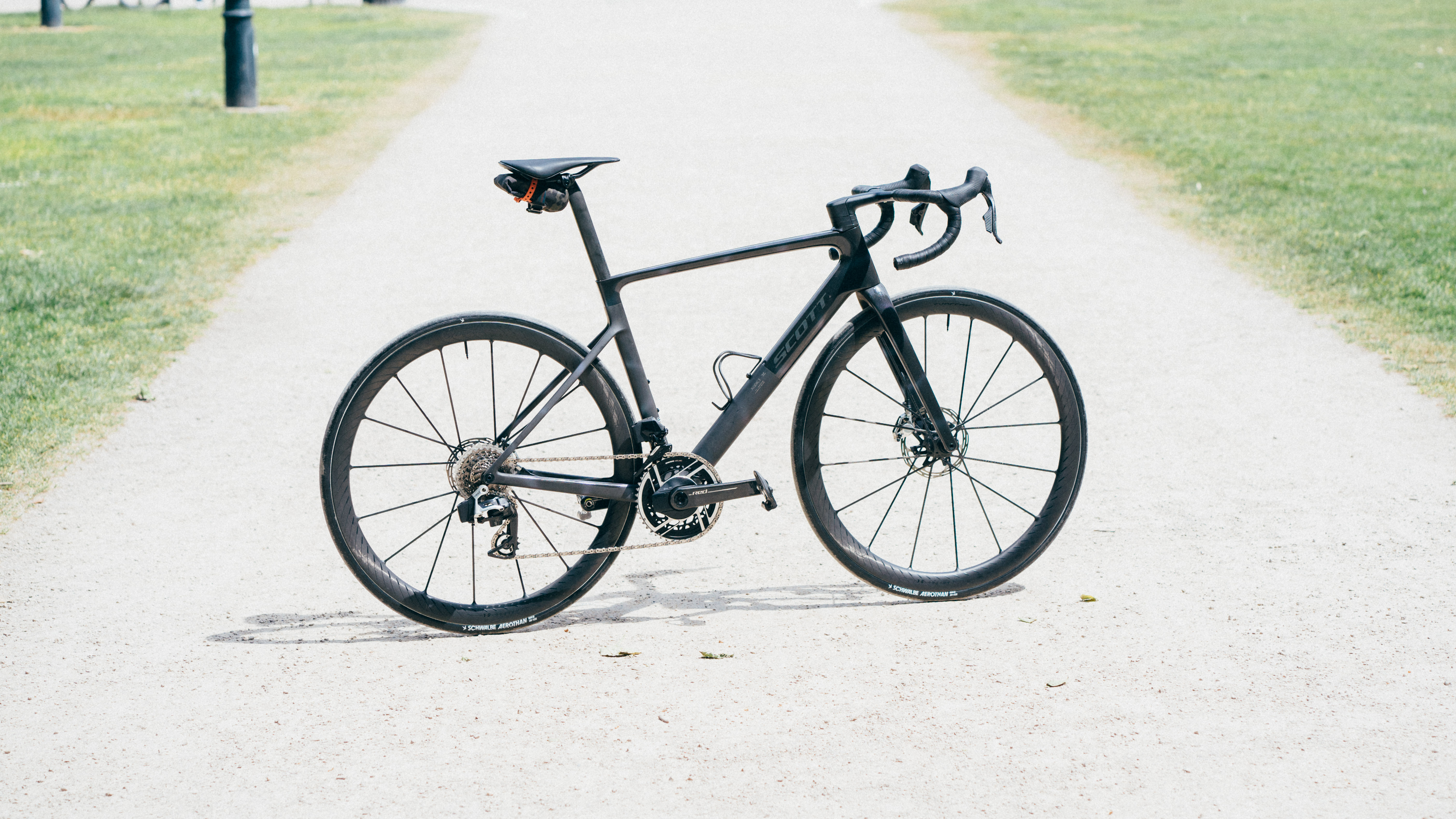 Scott Addict RC 2025: Lifetime Warranty Climbing Bike