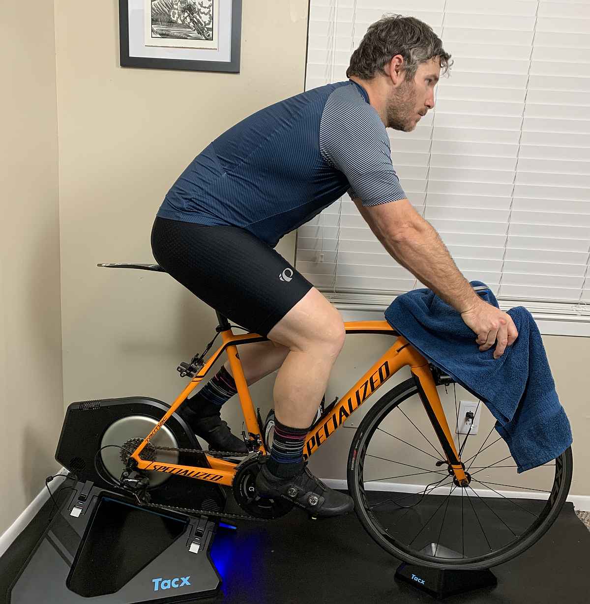 Tacx NEO 2T: A 2,200 W Direct-Drive with a Quiet Flywheel and Native Thru-Axle